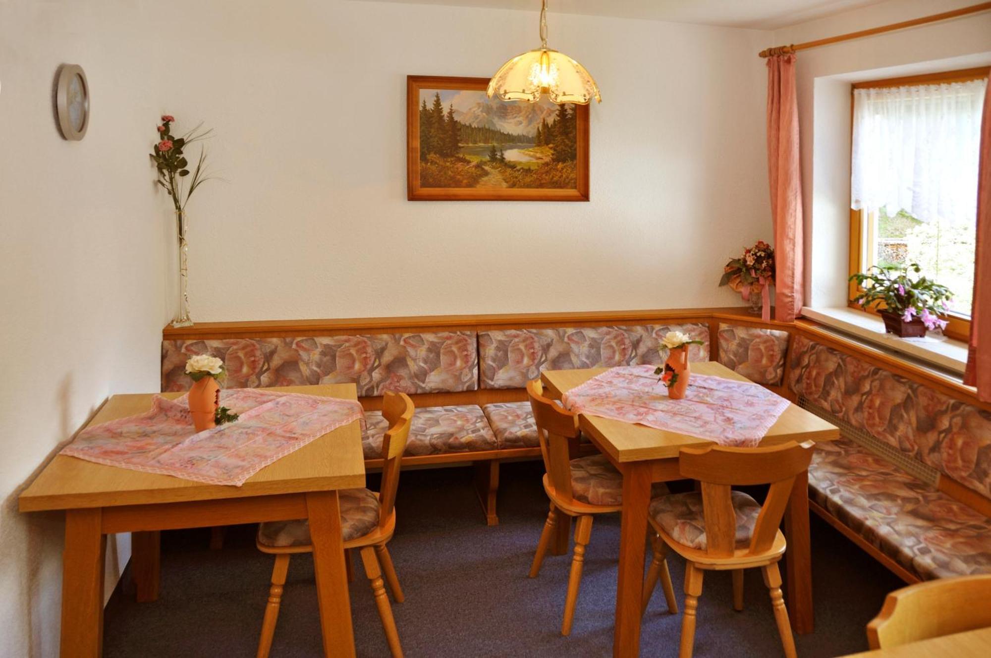 Haus Alpenruh Hotel Sankt Leonhard im Pitztal Bagian luar foto