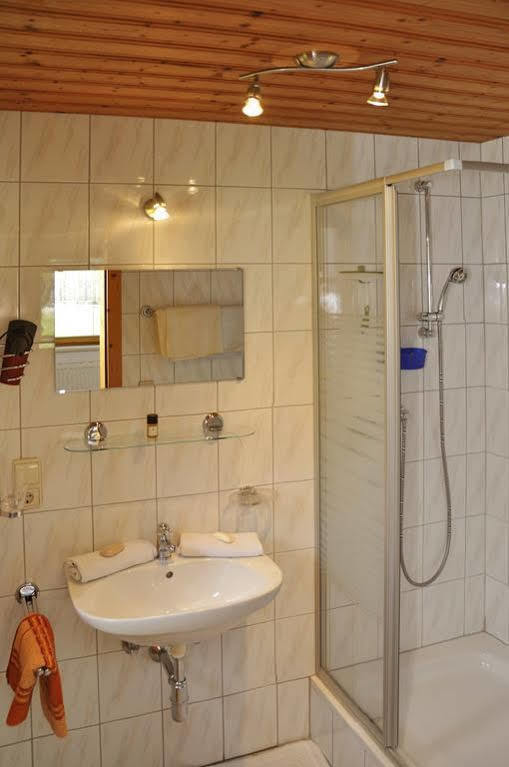 Haus Alpenruh Hotel Sankt Leonhard im Pitztal Bagian luar foto